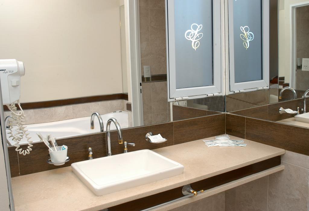 Santa Cecilia Resort & Spa I 维拉卡洛斯帕兹 外观 照片
